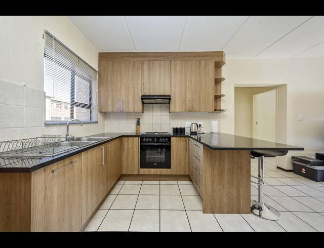 2 BEDROOM APARTMENT RENTED IN RANDPARK RIDGE